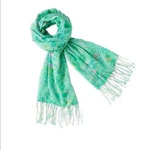 NWOT Lilly Pulitzer scarf.